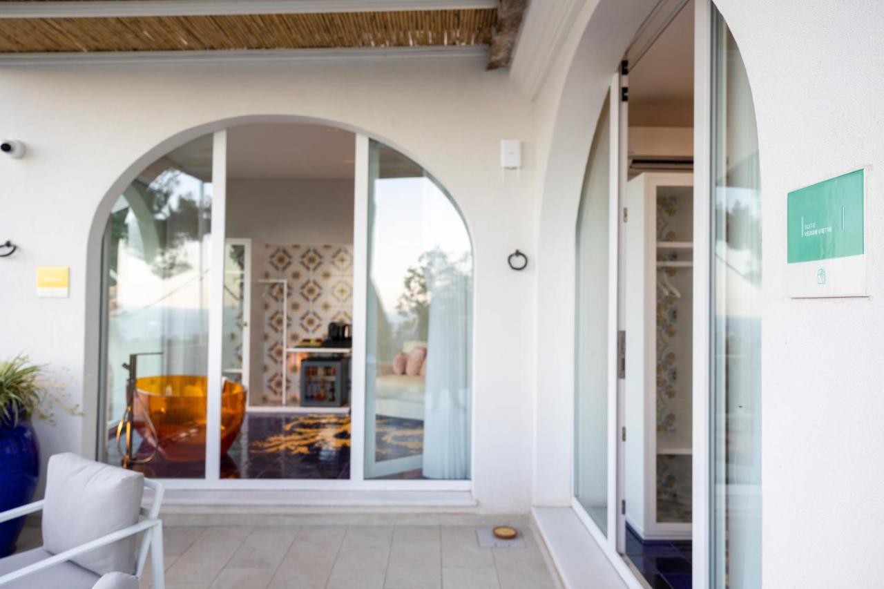 Decori Suites Amalfi Coast - Free Parking Vietri Eksteriør billede