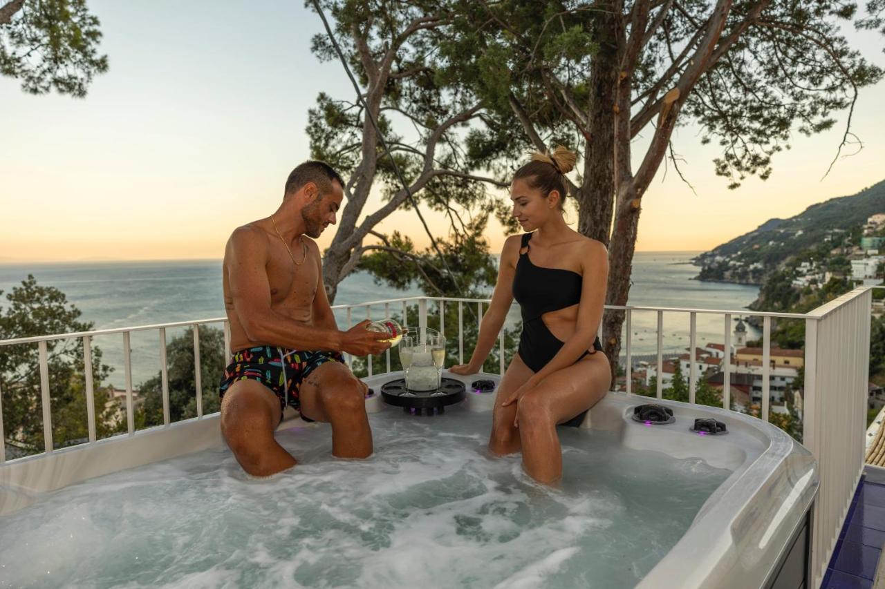 Decori Suites Amalfi Coast - Free Parking Vietri Eksteriør billede