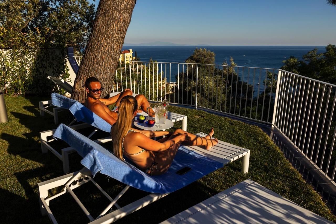 Decori Suites Amalfi Coast - Free Parking Vietri Eksteriør billede